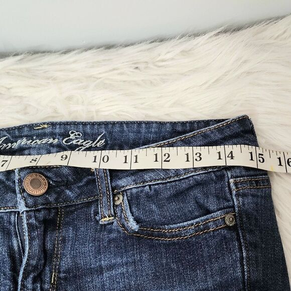American Eagle stretch distressed denim jean women's size 2 cut off - Picture 5 of 8